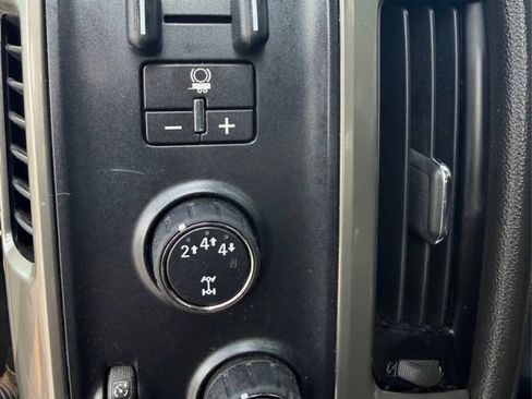Used 2018 Chevrolet Silverado 3500 High Country AWD/4WD image 17