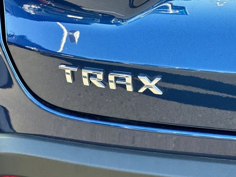 Used 2024 Chevrolet Trax LT image 47