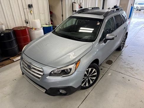 Used 2016 Subaru Outback 2.5i Limited AWD/4WD image 33