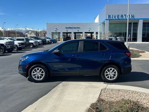 Used 2022 Chevrolet Equinox LS image 20