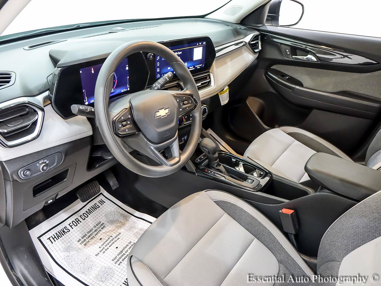 Used 2024 Chevrolet TrailBlazer LS FWD image 14