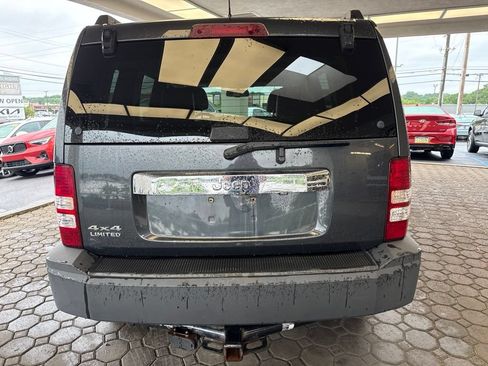 Used 2010 Jeep Liberty Limited AWD/4WD image 7