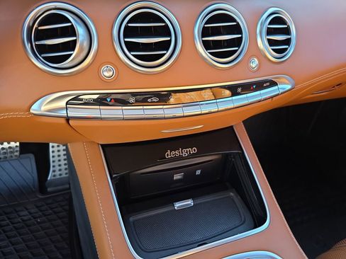 Used 2017 Mercedes-Benz S 63 AMG 4MATIC Cabriolet image 28