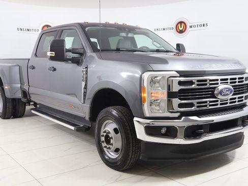 Used 2023 Ford F350 XLT image 18