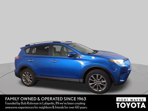 Used 2016 Toyota RAV4 Limited w/ Advanced Technology Package AWD/4WD image 5