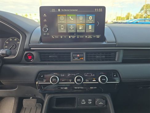 Certified 2025 Honda Pilot EX-L image 17