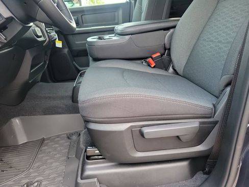 New 2026 RAM 3500 Tradesman AWD/4WD image 14