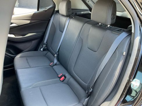 Used 2025 Buick Encore GX Preferred FWD image 19