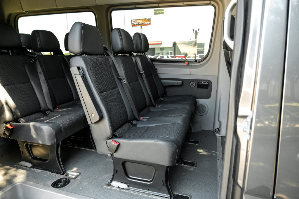Used 2015 Mercedes-Benz Sprinter 2500 image 51