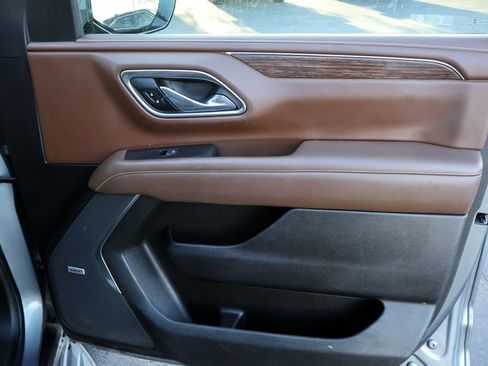 Used 2021 Chevrolet Tahoe High Country RWD image 22