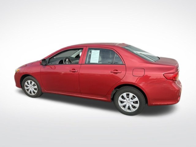 Used 2010 Toyota Corolla LE w/ All Weather Guard Pkg FWD image 13
