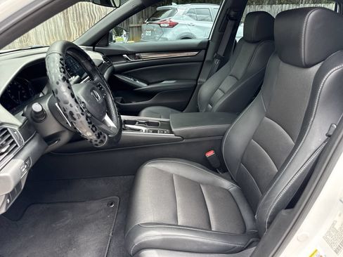 Used 2021 Honda Accord Sport image 9