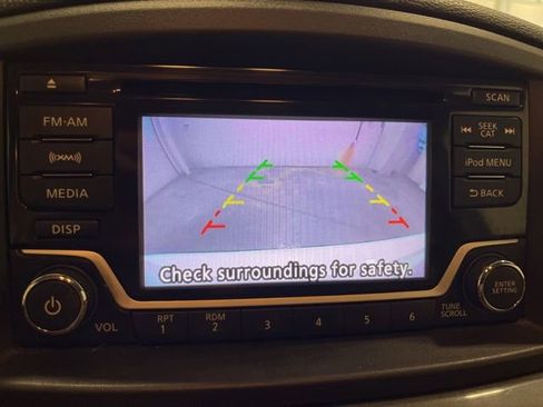 Used 2016 Nissan Quest SL FWD image 17