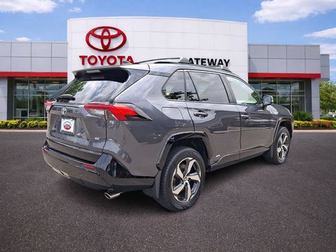 Used 2023 Toyota RAV4 SE w/ Weather & Moonroof Package AWD/4WD image 4