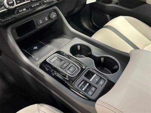 New 2026 Honda Pilot Touring image 13