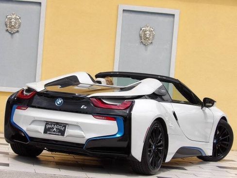 Used 2019 BMW i8 Roadster AWD/4WD image 9