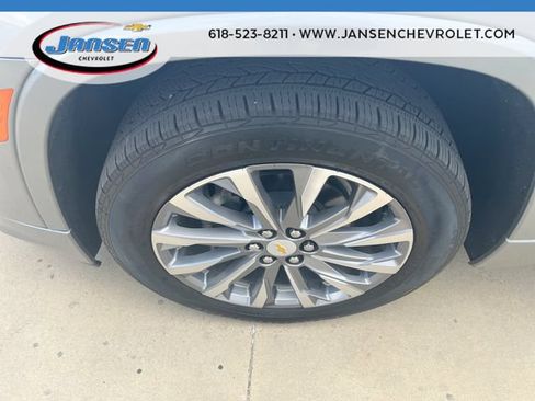 Certified 2023 Chevrolet Traverse Premier FWD image 32