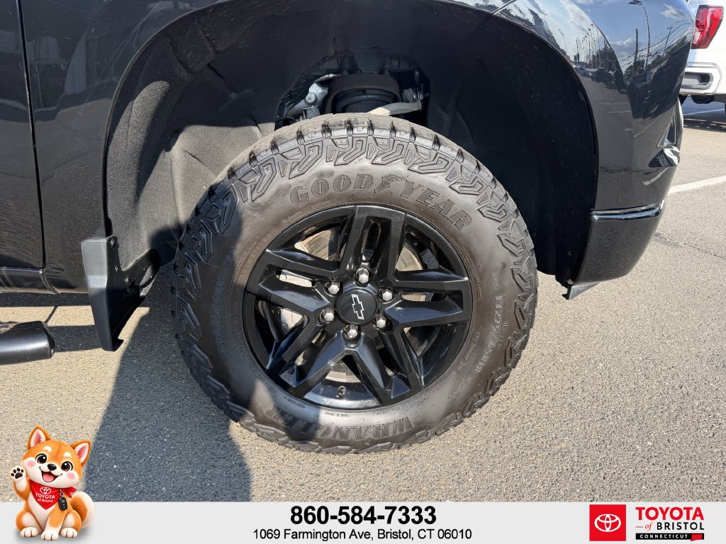 Used 2024 Chevrolet Silverado 1500 LT Trail Boss w/ Protection Package AWD/4WD image 12