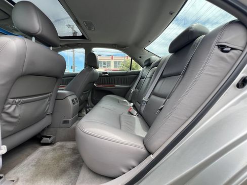 Used 2004 Toyota Camry XLE FWD image 17