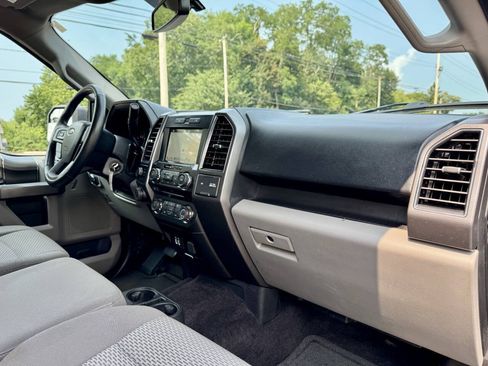 Used 2017 Ford F150 XLT w/ Equipment Group 302A Luxury AWD/4WD image 25