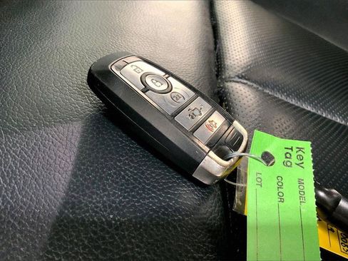 Used 2019 Ford F150 Lariat image 19