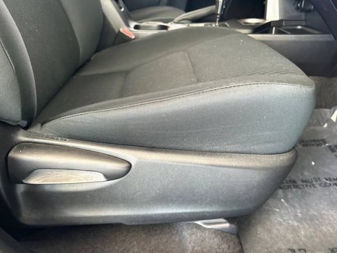 Used 2017 Toyota RAV4 LE w/ All Weather Liner Package FWD image 22