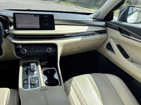 Used 2023 INFINITI QX60 Luxe w/ Performance Audio Package AWD/4WD image 19