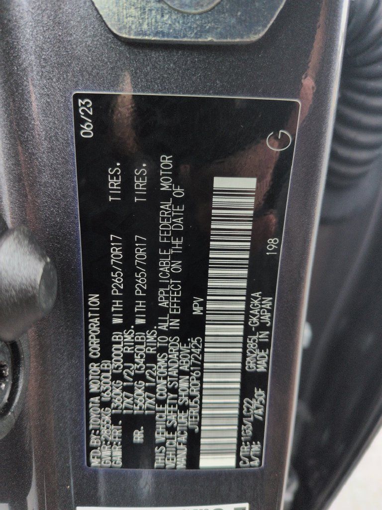 Used 2023 Toyota 4Runner TRD Off-Road Premium w/ Off Road Premium Plus Package AWD/4WD image 29
