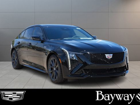 New 2026 Cadillac CT5 V image 3