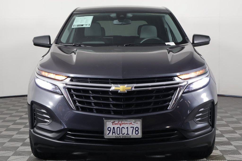 Used 2022 Chevrolet Equinox LS w/ LS Convenience Package FWD image 2