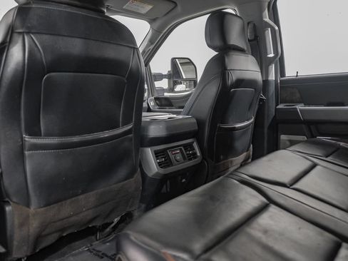 Used 2023 Ford F350 Lariat w/ Lariat Ultimate Package AWD/4WD image 38