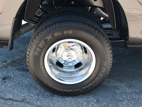 New 2026 RAM 3500 Tradesman AWD/4WD image 9