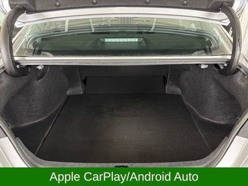 Used 2024 Toyota Camry SE image 12