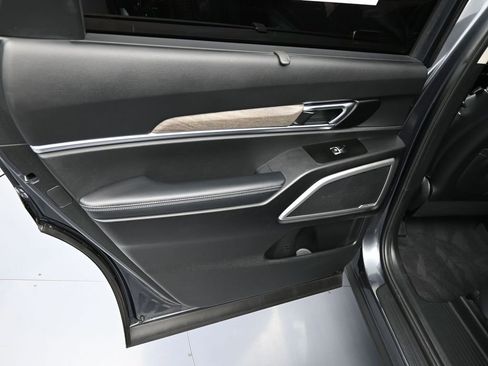 Used 2022 Kia Telluride EX w/ EX Premium Package image 13