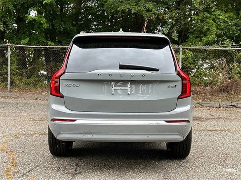 New 2026 Volvo XC90 B6 Ultra w/ Protection Package image 3