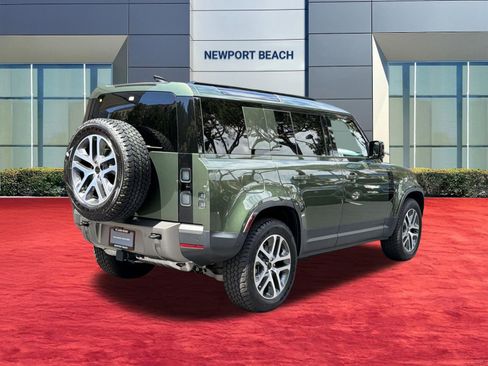 New 2026 Land Rover Defender 110 S AWD/4WD image 9