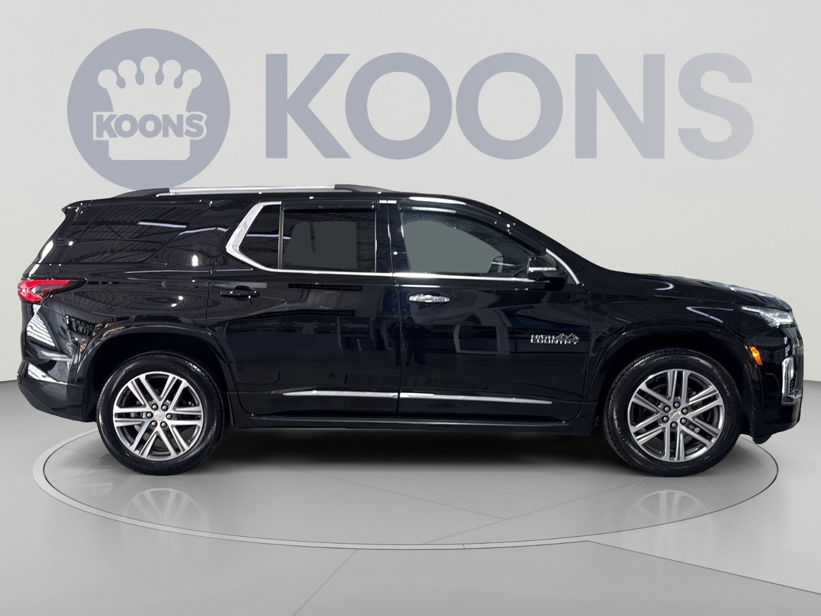 Used 2023 Chevrolet Traverse High Country AWD/4WD image 12