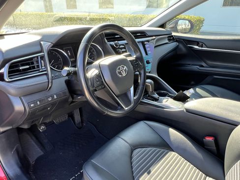 Used 2019 Toyota Camry SE image 17