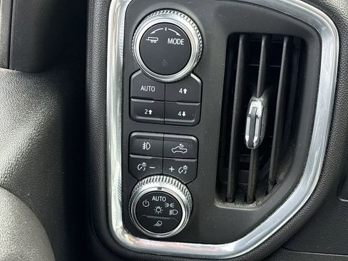 Certified 2022 GMC Sierra 3500 Denali w/ Technology Package image 37