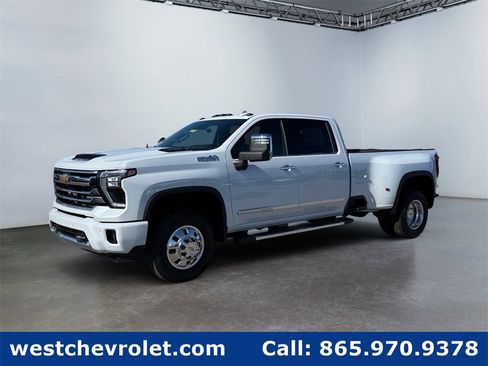 New 2026 Chevrolet Silverado 3500 High Country w/ Technology Package image 7