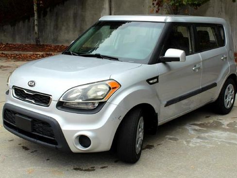 Used 2013 Kia Soul image 3