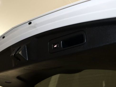 Certified 2023 Acura MDX SH-AWD w/ Technology Package image 32