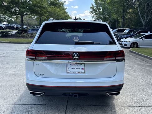 Used 2024 Volkswagen Atlas SE FWD image 6