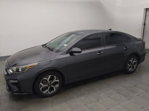 Used 2019 Kia Forte LXS FWD image 2