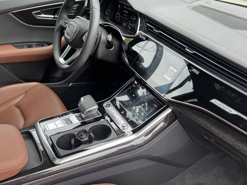 Certified 2023 Audi Q8 Prestige w/ Prestige Package AWD/4WD image 18