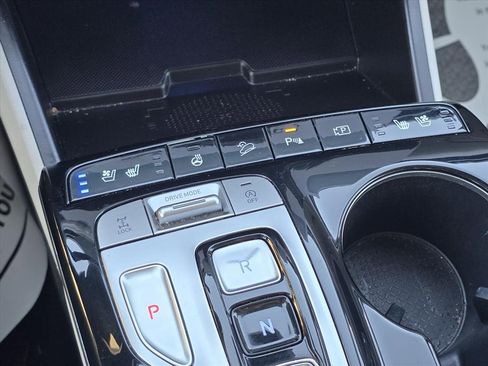 Used 2024 Hyundai Tucson Limited image 19