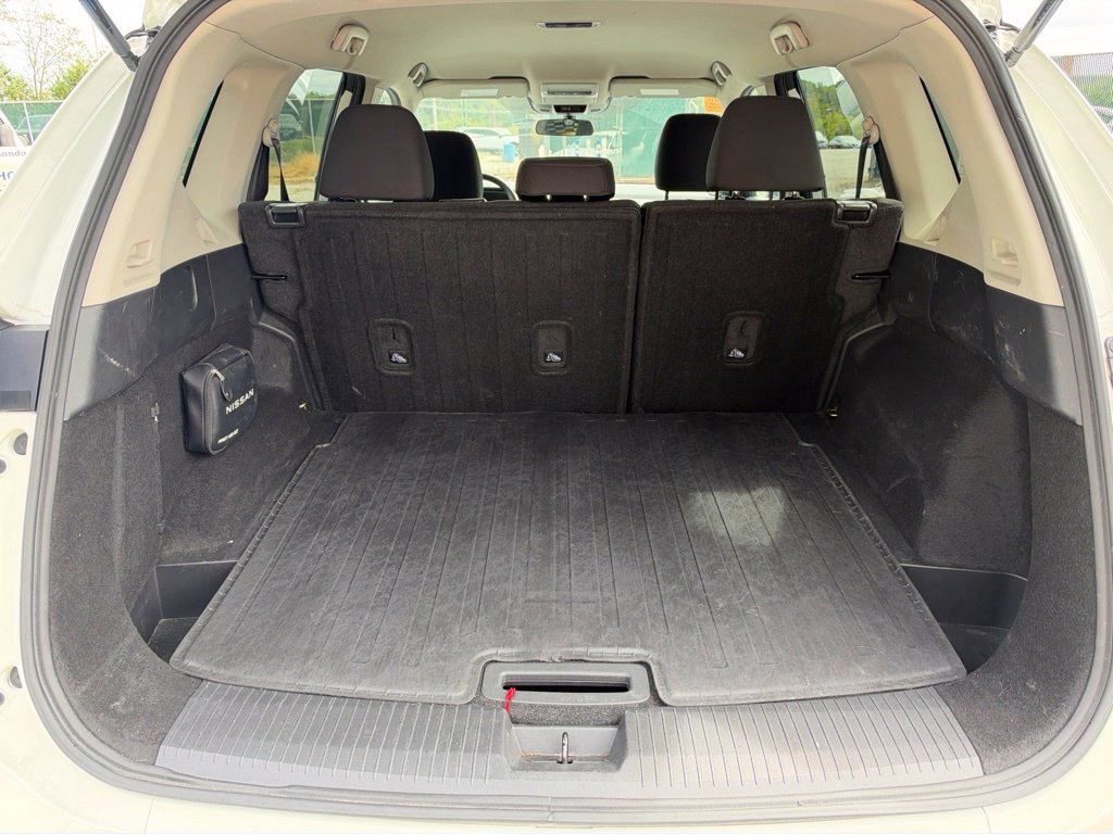 Used 2024 Nissan Rogue S AWD/4WD image 38