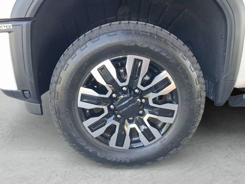 Used 2025 GMC Sierra 2500 Denali Ultimate AWD/4WD image 29