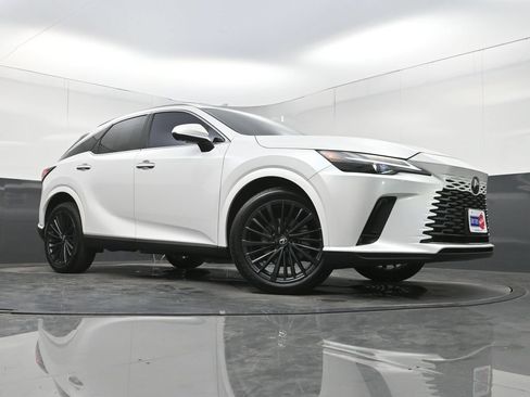 Used 2024 Lexus RX 350 Premium w/ Convenience Package FWD image 25