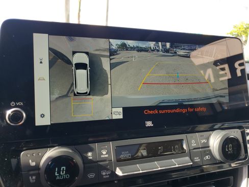 Used 2024 Toyota Grand Highlander XLE image 10